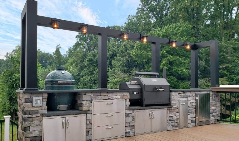Outdoor kitchen